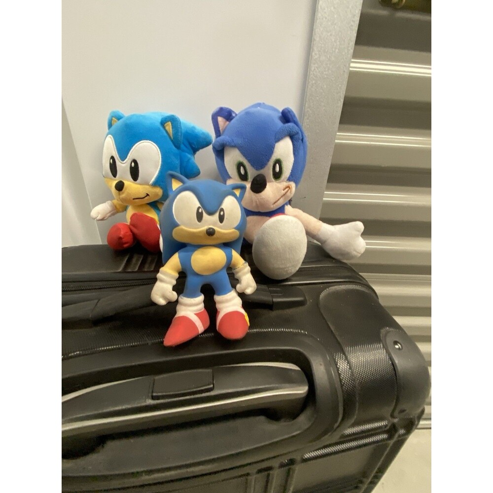 Knuckles Tails Sonic the Hedgehog Sonic Adventure SEga ReSaurus Figure Lot